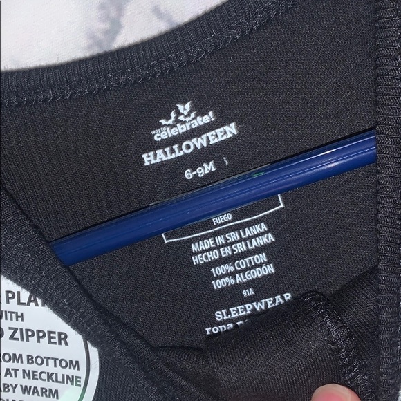 Halloween Onesies Sz 6-9M - Picture 13 of 15
